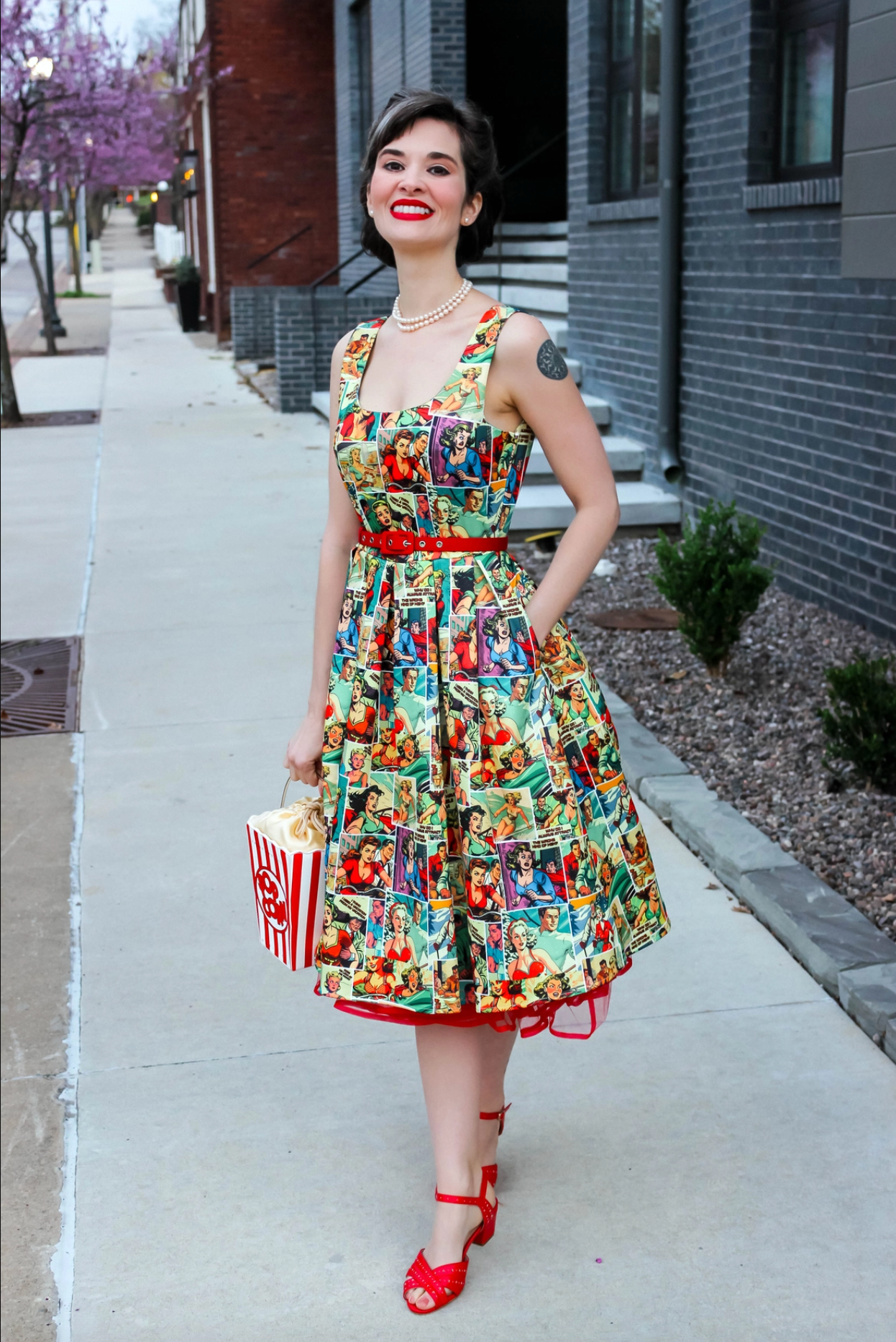 Amanda Comic Print Sz20 50%OFF