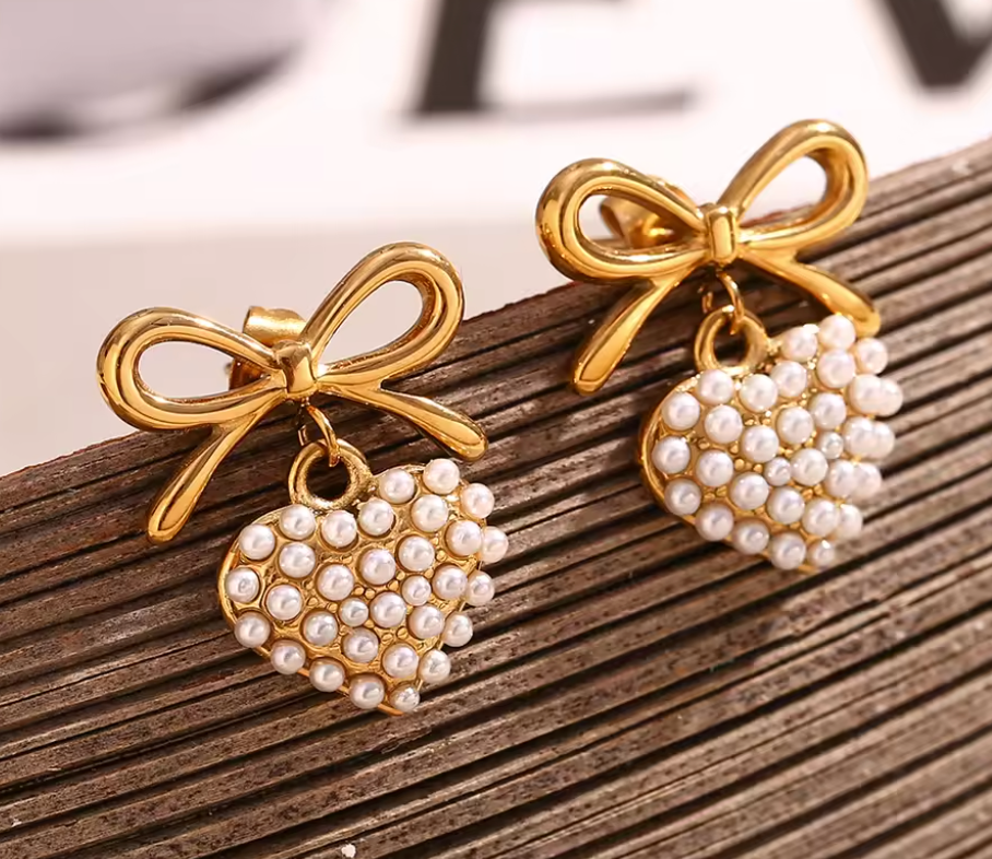 Pearl Gold Heart Earrings
