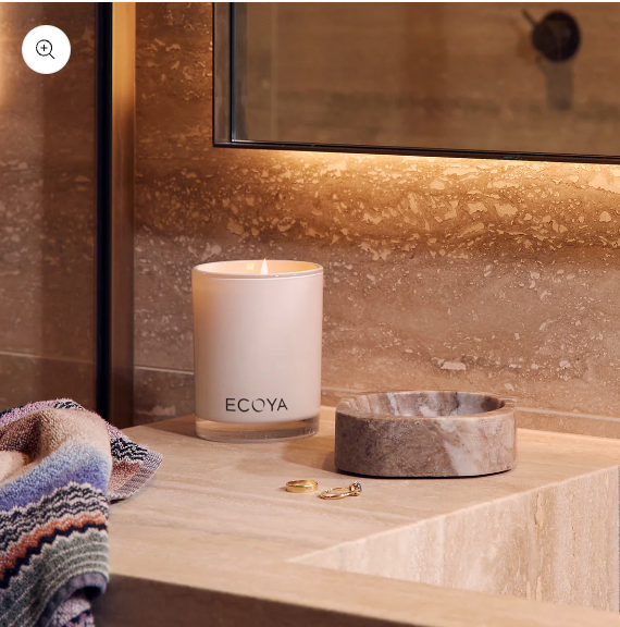 Sandalwood and Amber Candle