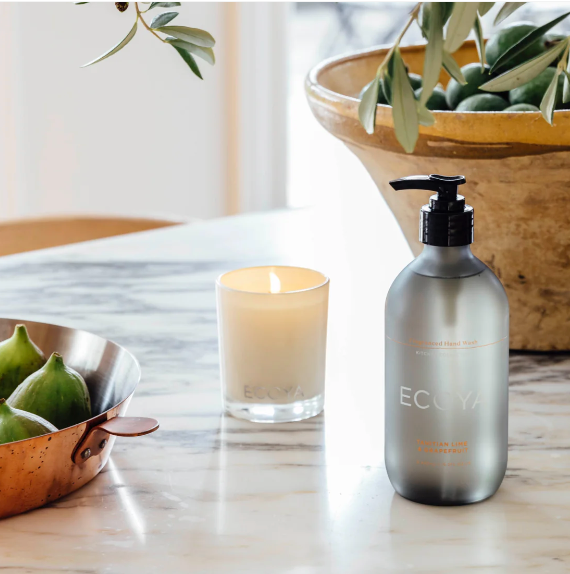 Tahitian Line and Grapefruit Candle 160g