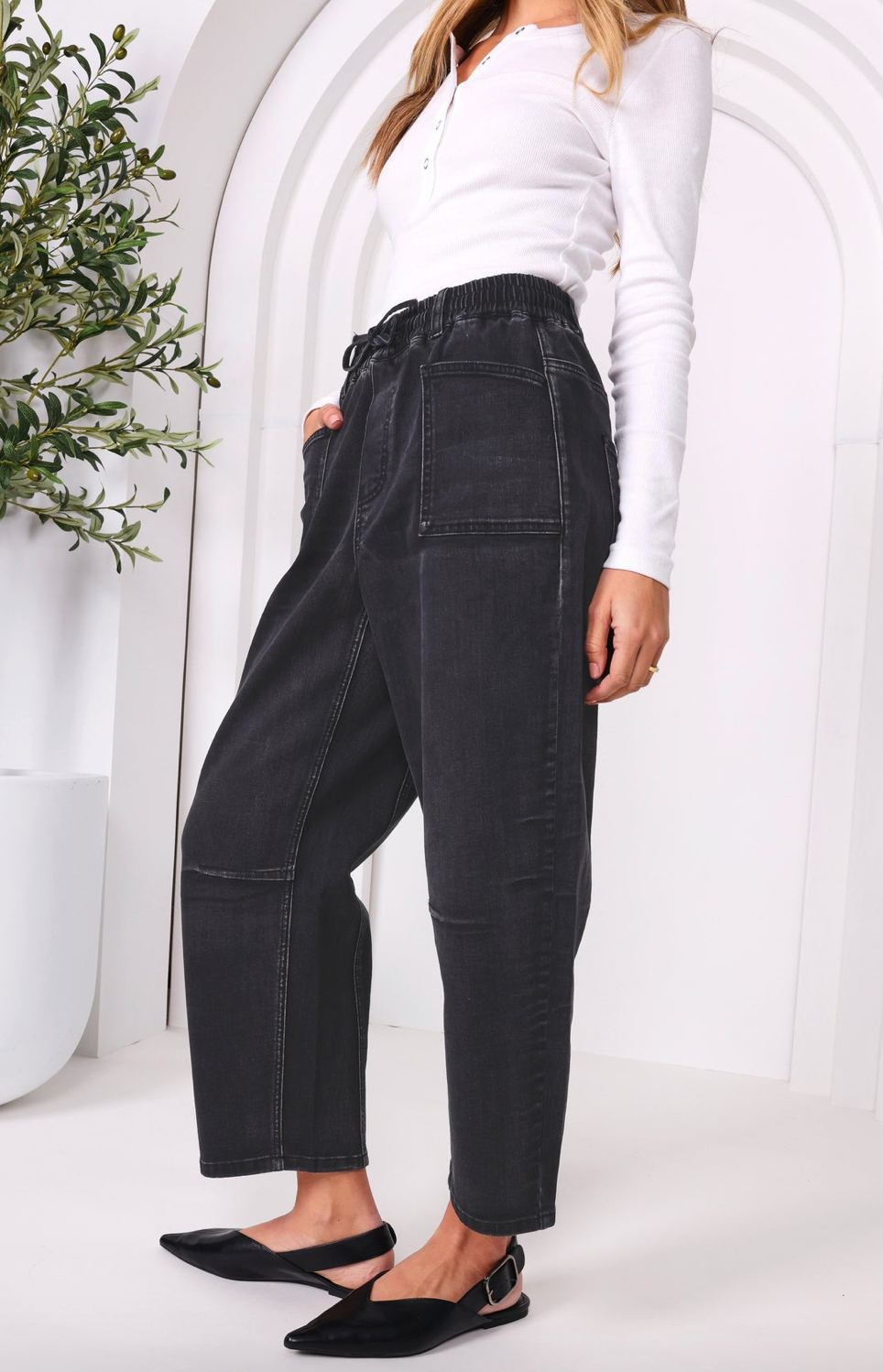 Leo Barrel Jean Blk