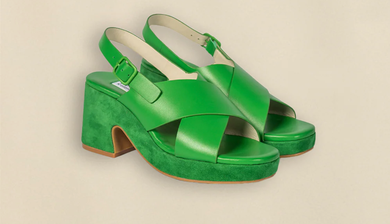 Revel Heel Parrot