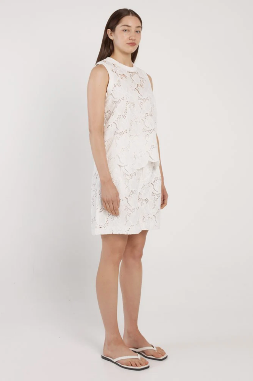 Worth It Short White
