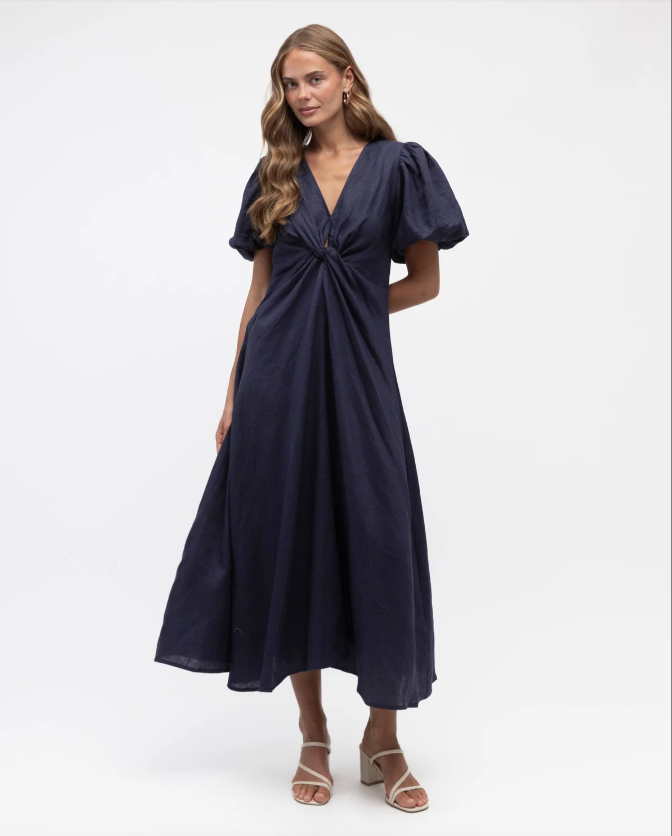 Penelope linen dress in Navy