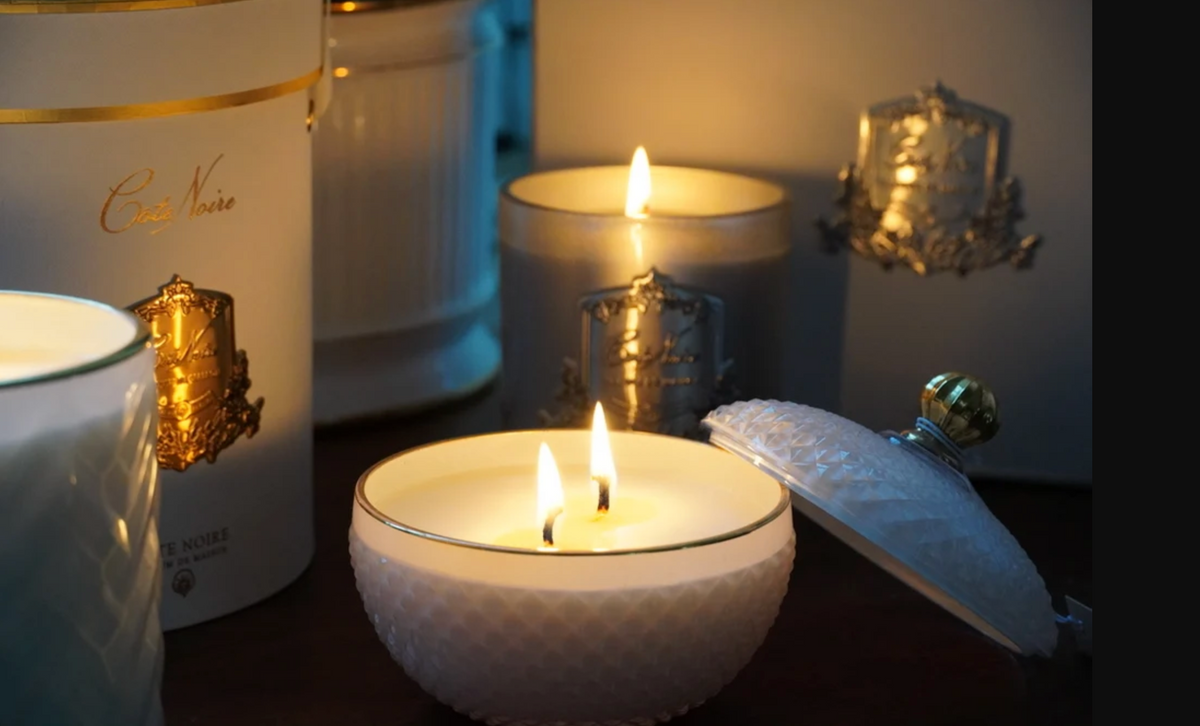 Round A/Deco White Candle