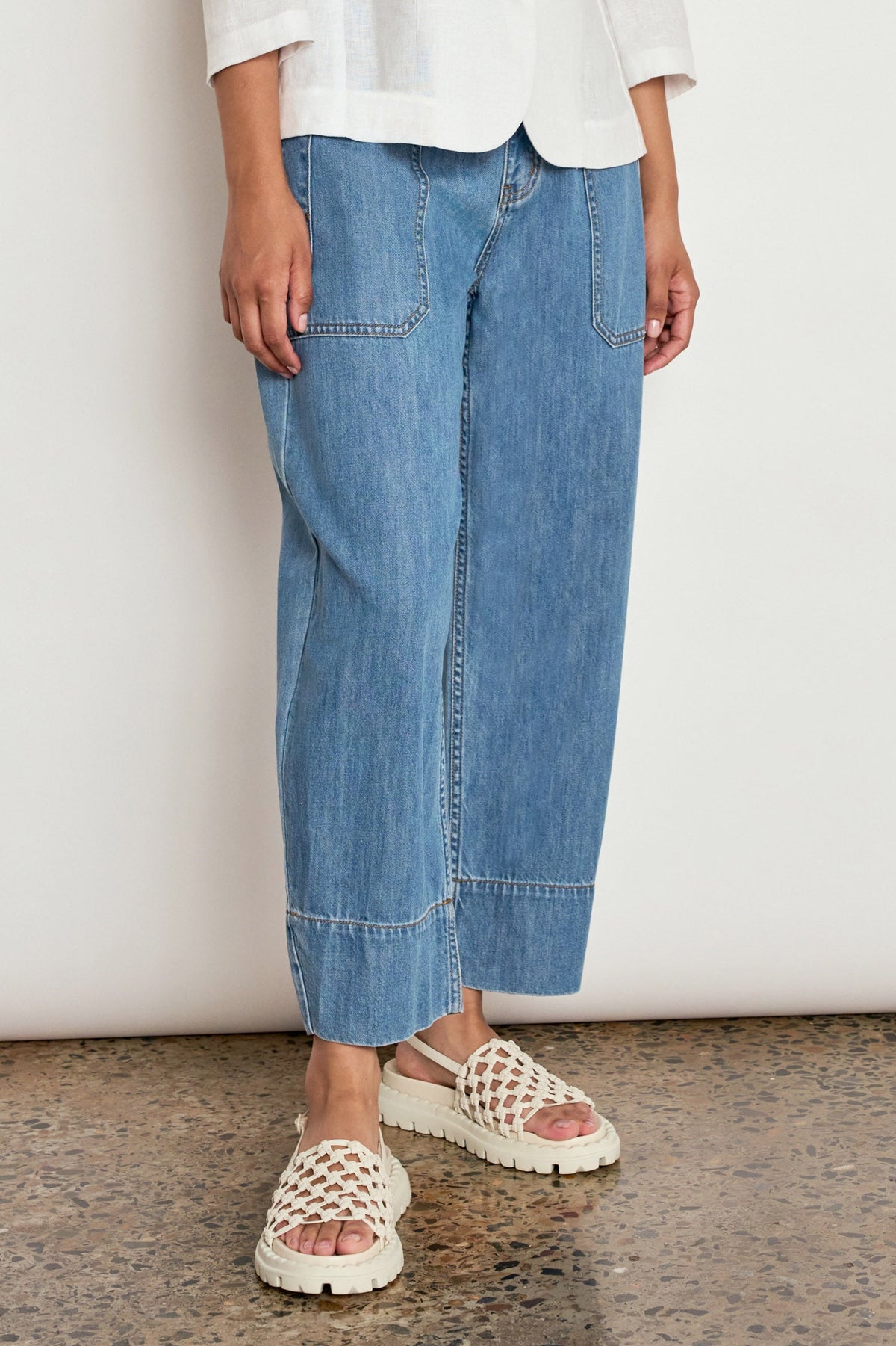 Ledger Jean- Mid Wash