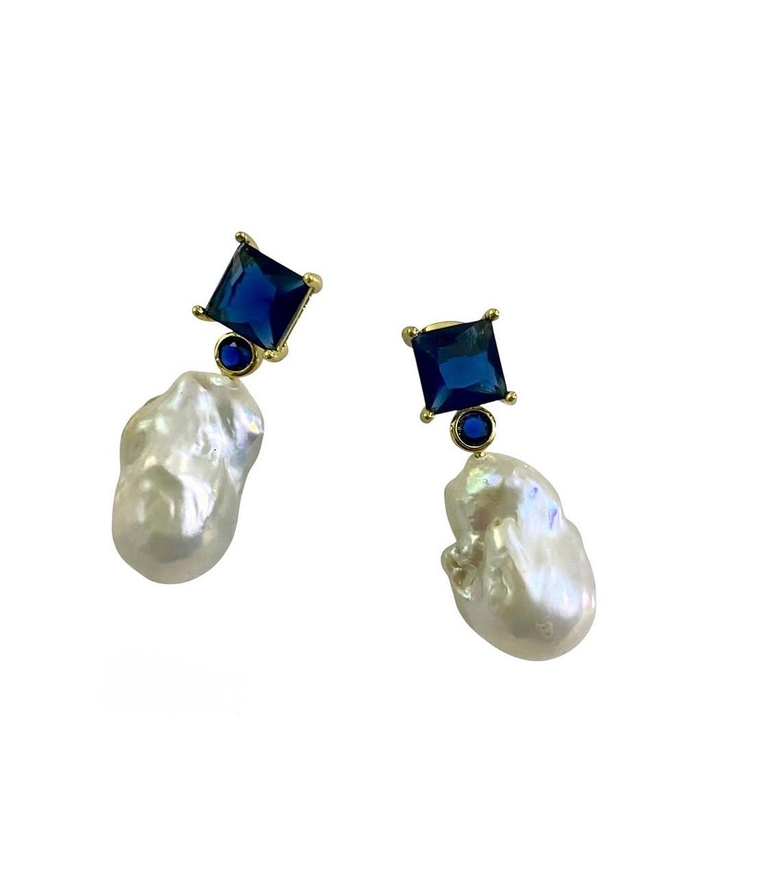FW Pearl Earring