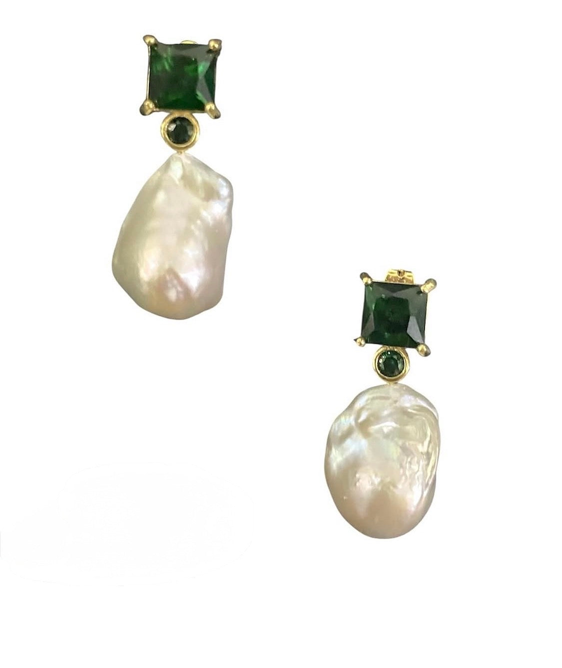 FW Pearl Earring