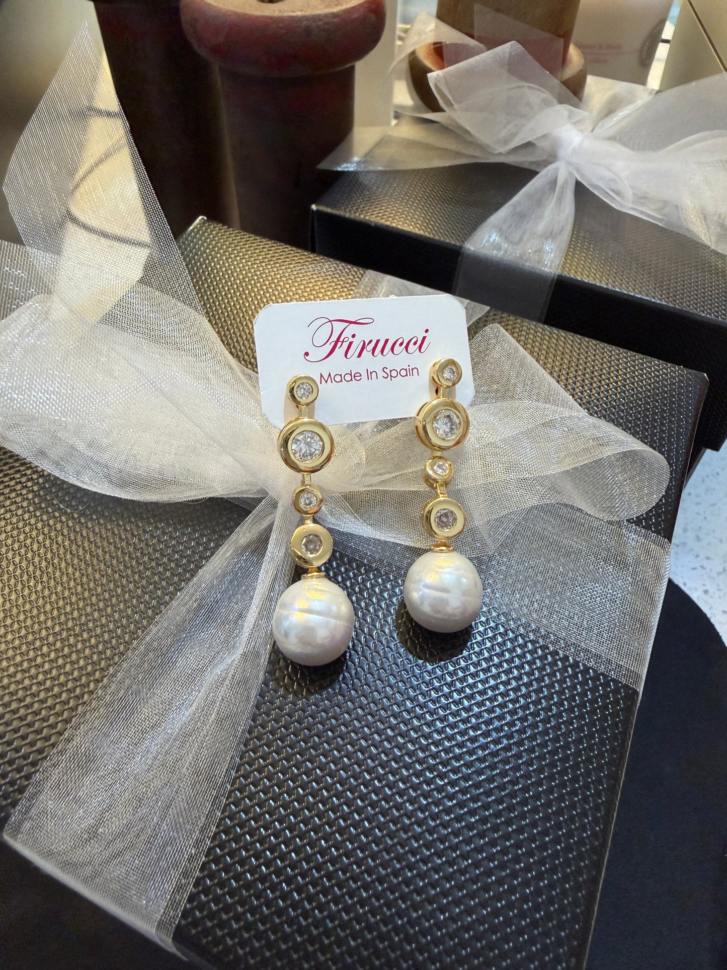 Firucci Drop in Gold