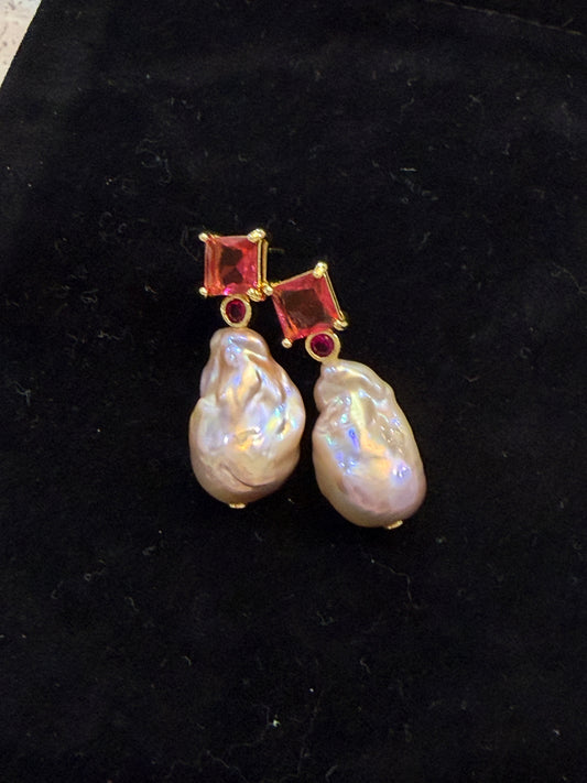 Pink Baroque Pearl & Zircon Earring