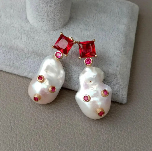 FW Pearl Earrings