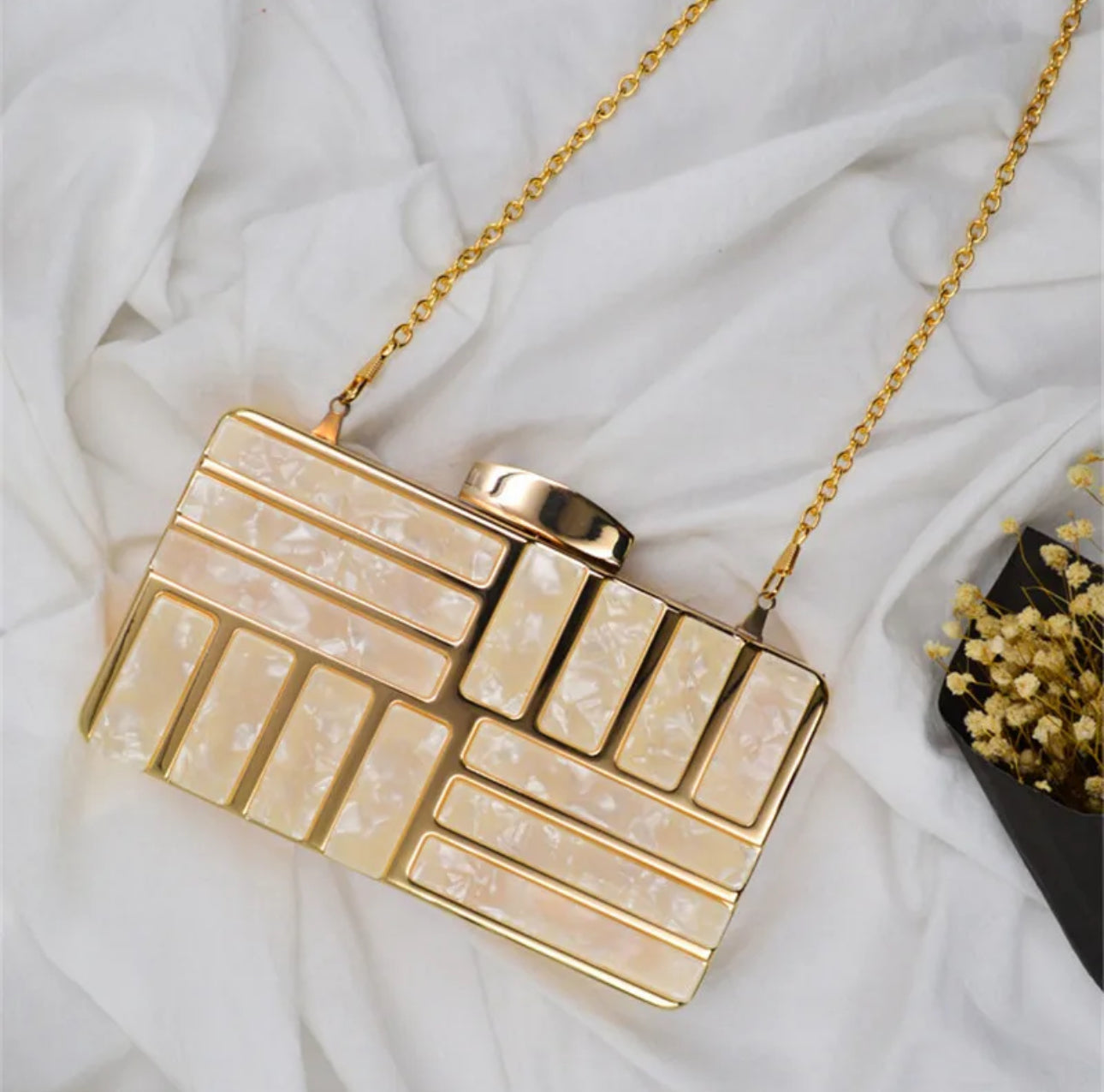 Art Deco Pearlescent Clutch Green