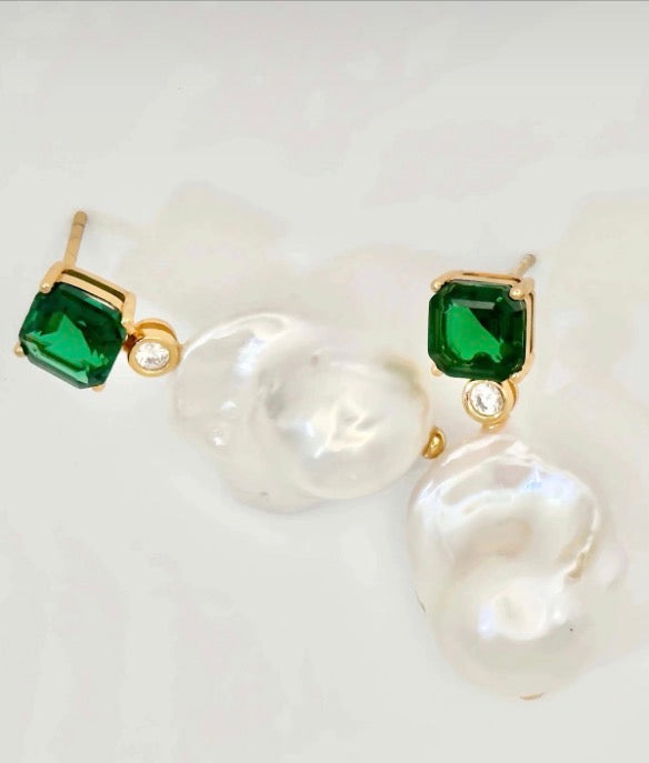 Baroque Pearl & Grn Zircon Earring