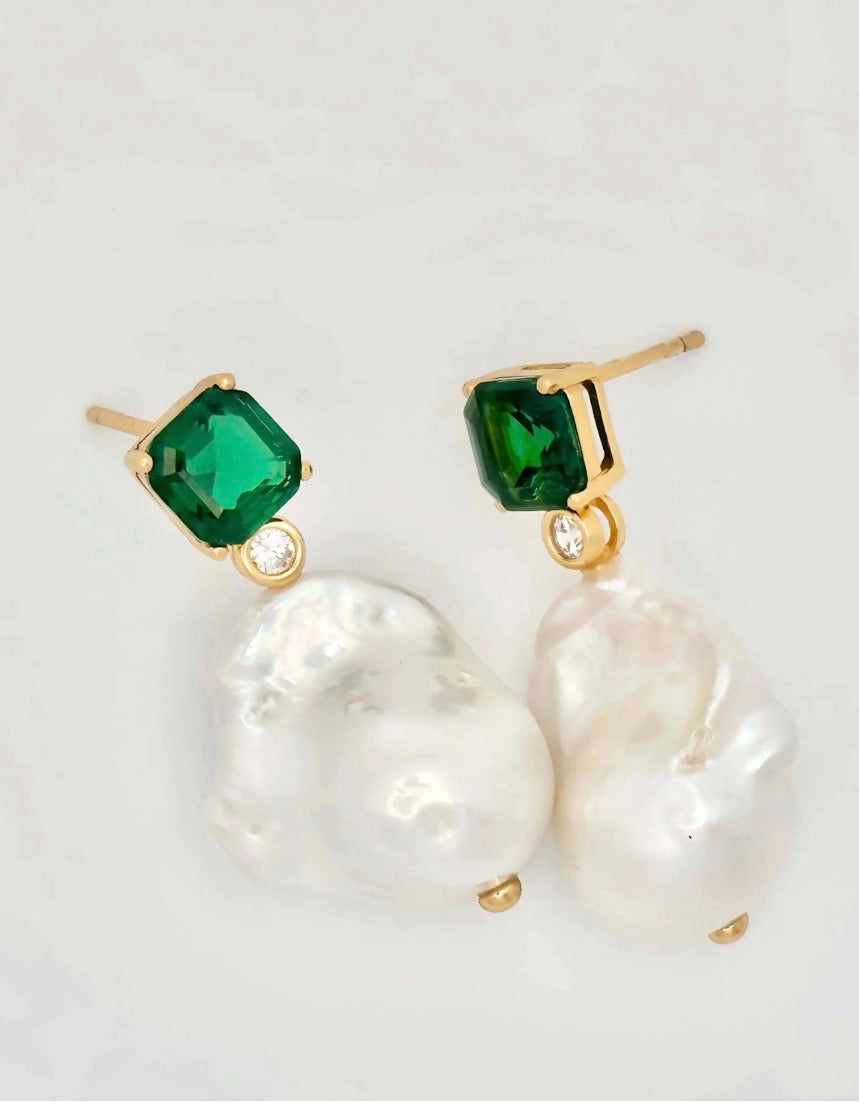 Baroque Pearl & Grn Zircon Earring