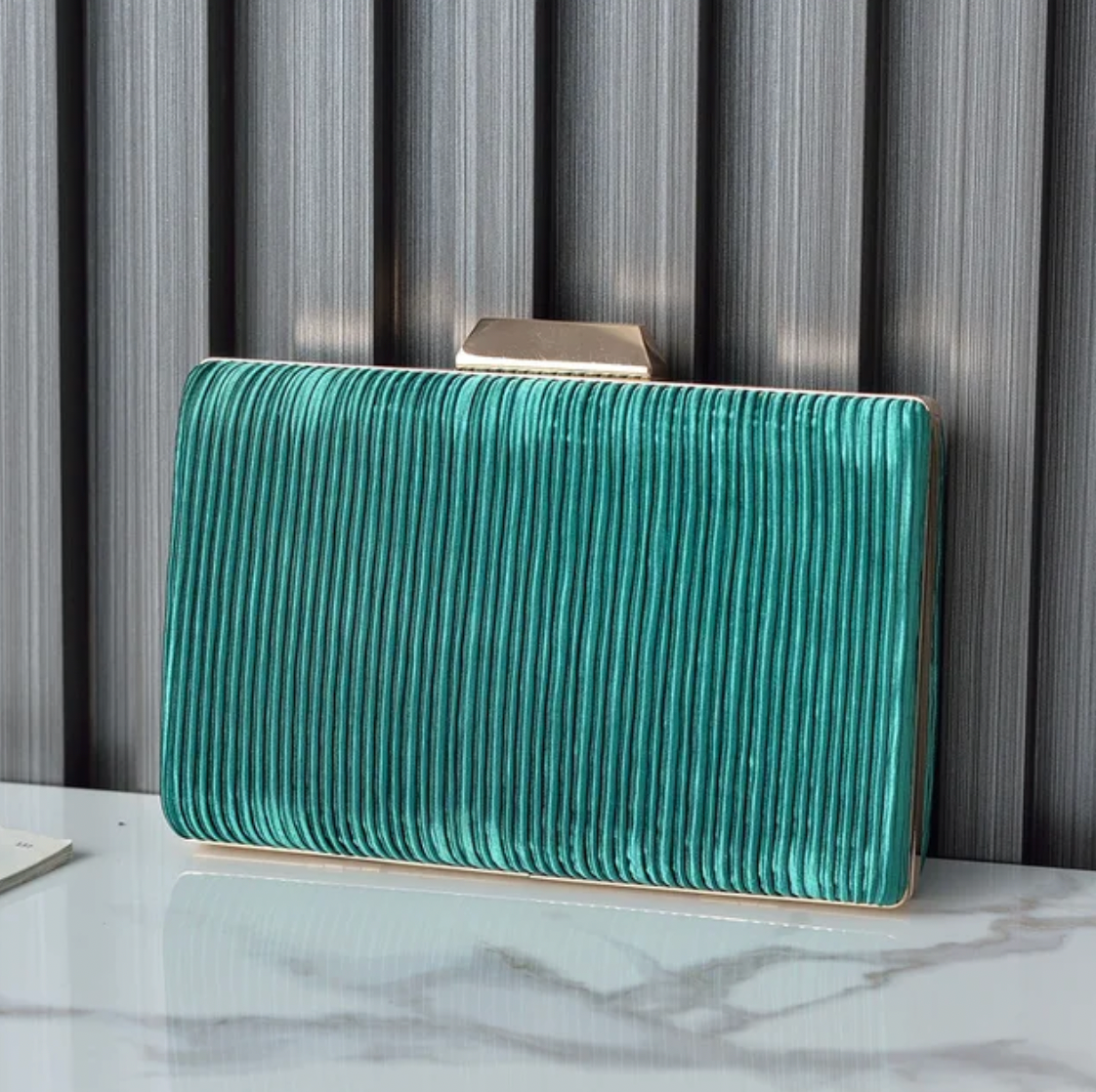 Mermaid Clutch