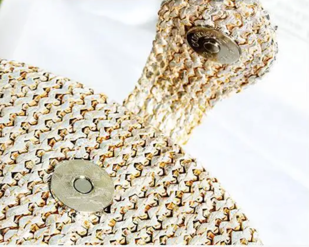 Woven arc Clutch