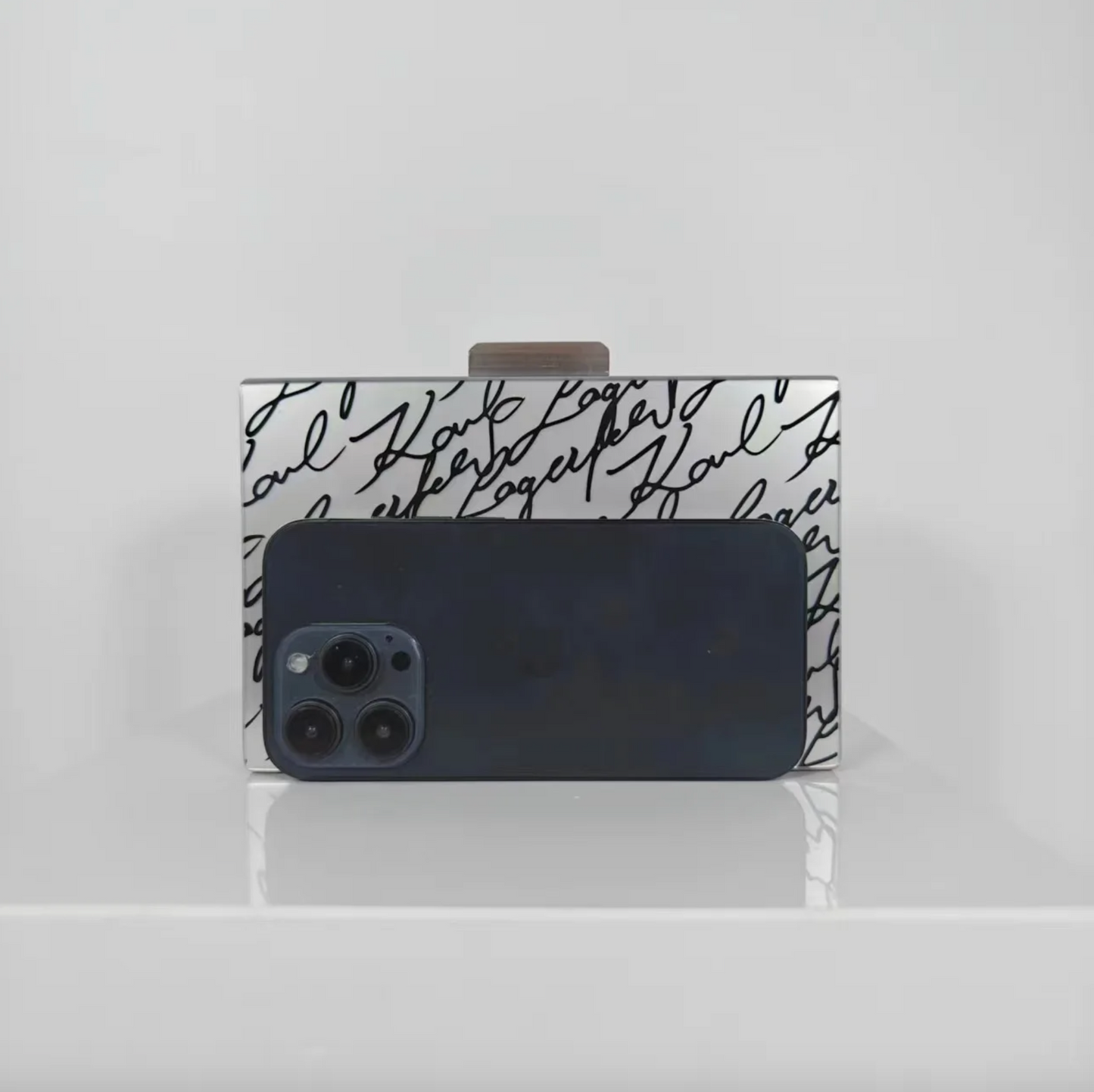 Vogue Clutch