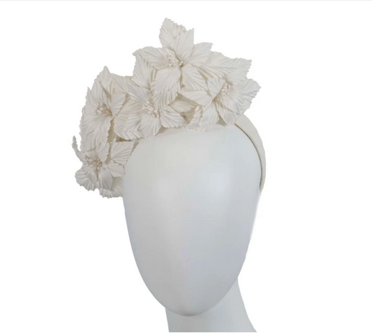 Cream Sculptured Fascinator