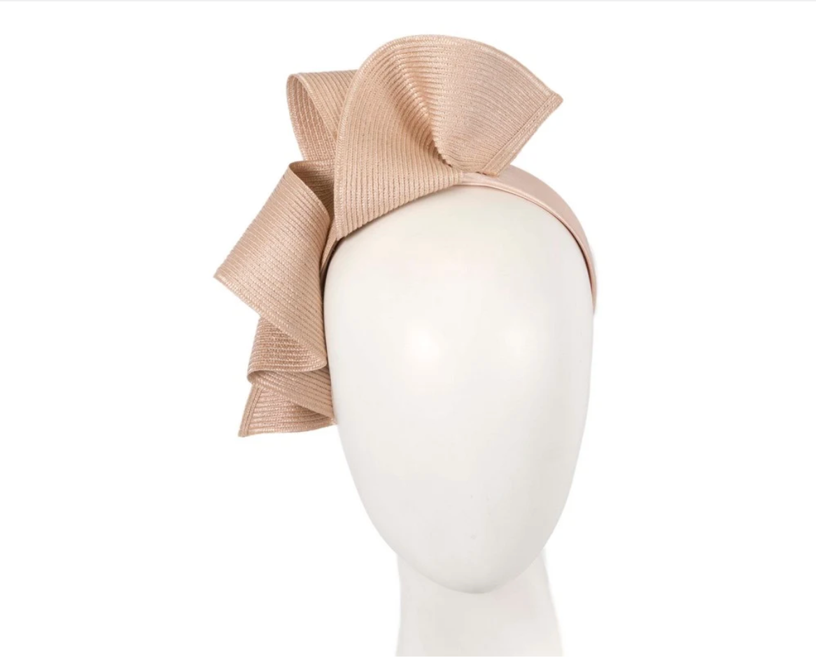 Stylish Nude Fascinator