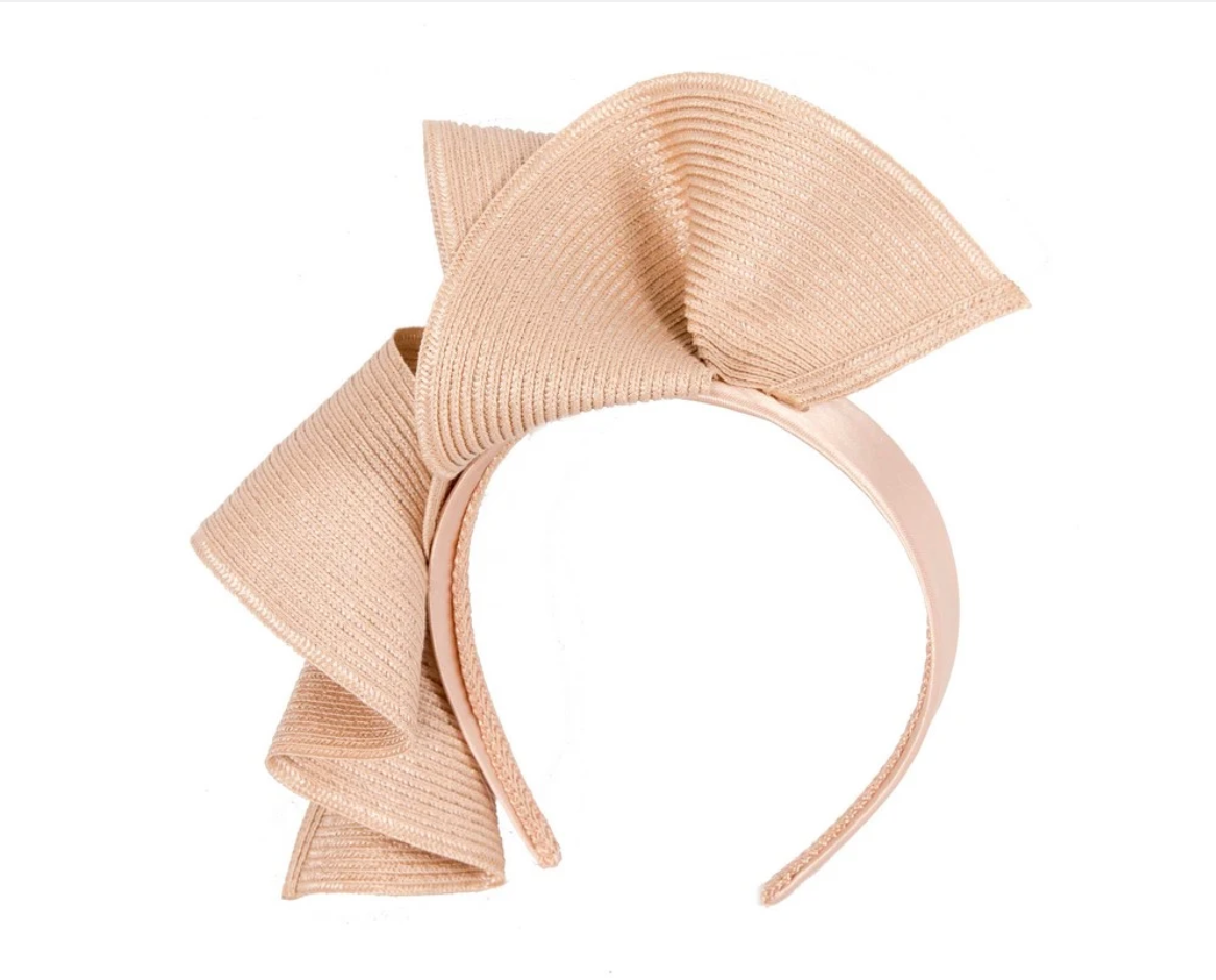 Stylish Nude Fascinator