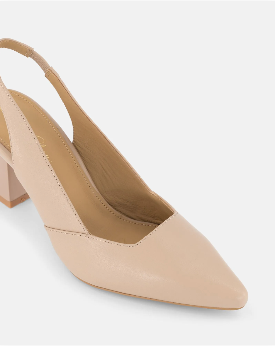 Macarea Heel Buff