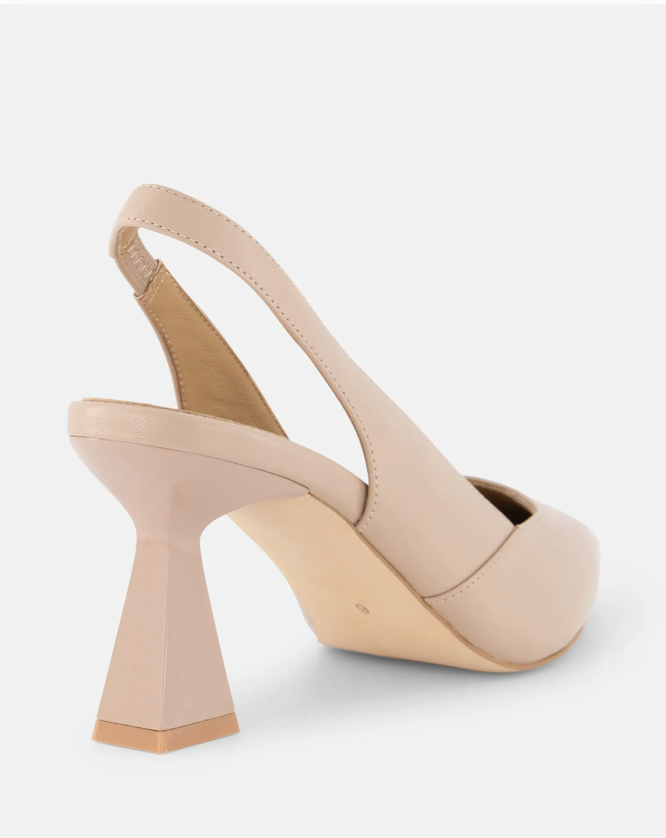 Macarea Heel Buff