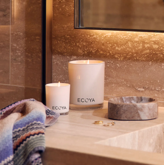 Sandalwood and Amber Candle