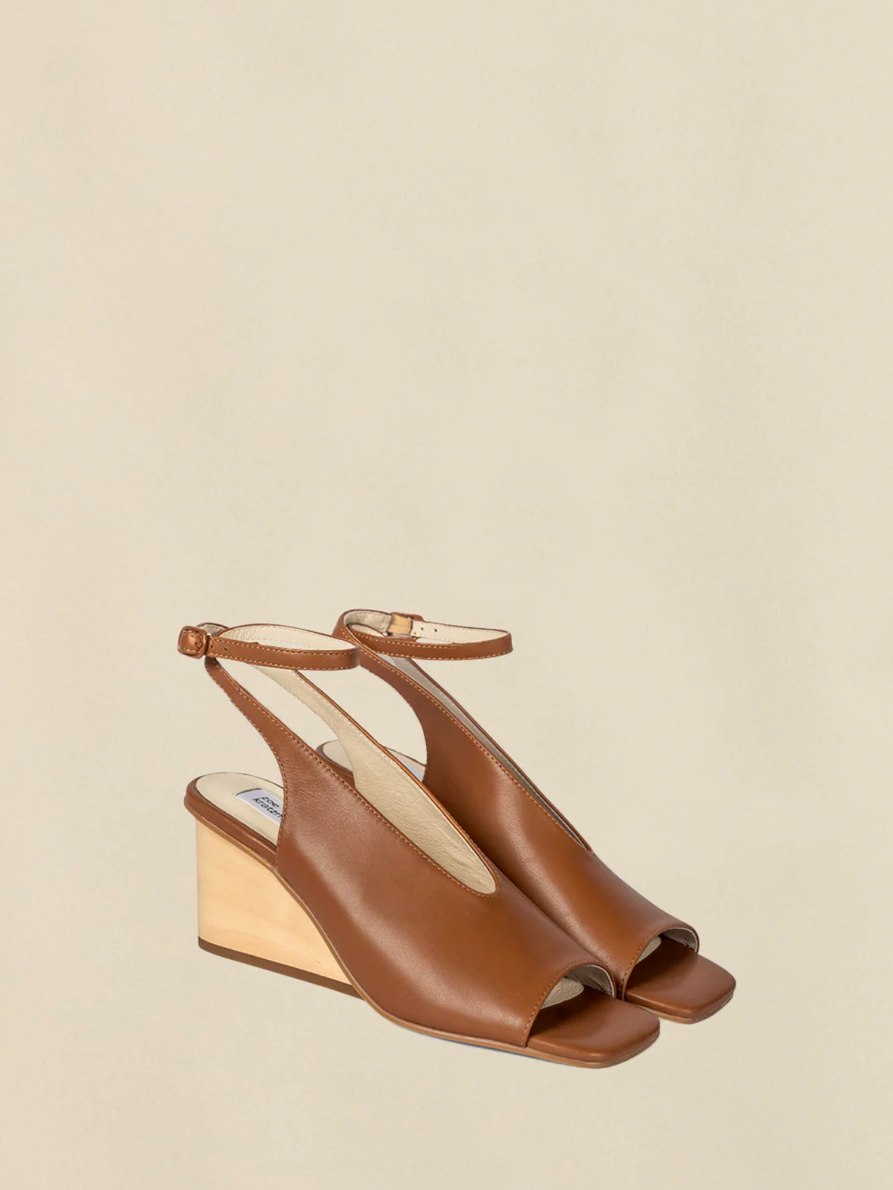 Gala Heel Saddle