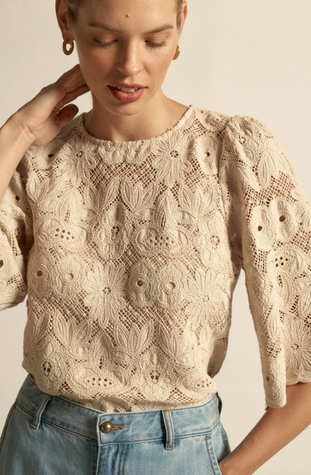 Glisten Top Cream