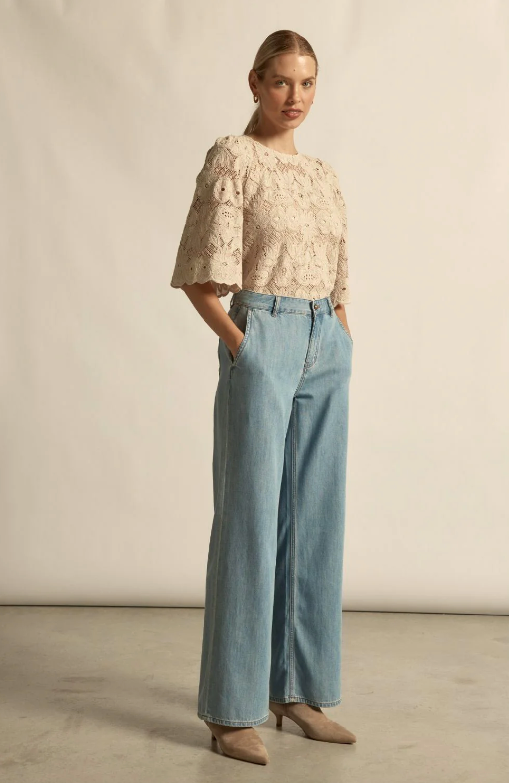Glisten Top Cream