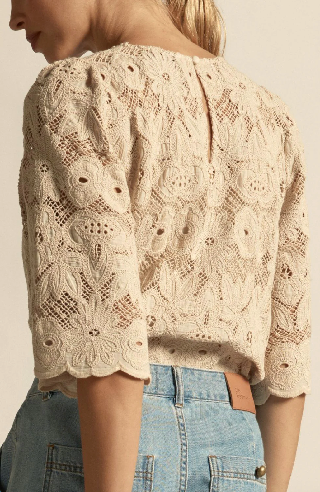 Glisten Top Cream