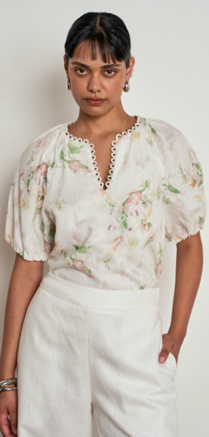 Perceive Top in Painterly Bloom