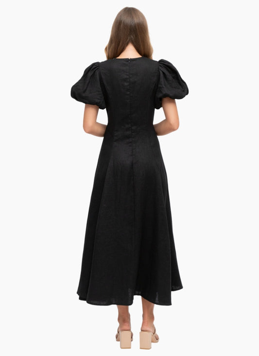 Penelope linen dress in Black